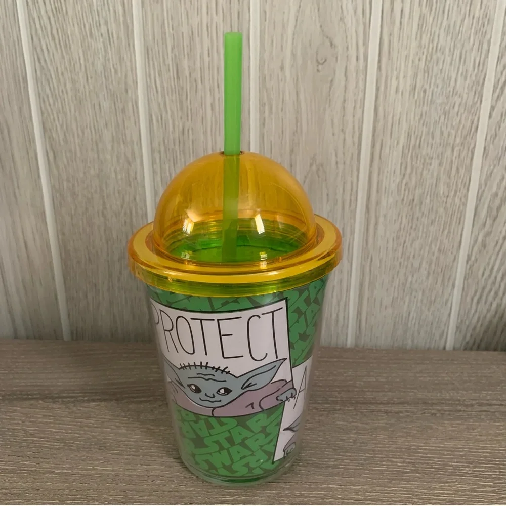 The Child Tumbler Cup Star Wars Mandalorian Grogu Protect Snack Attack Green